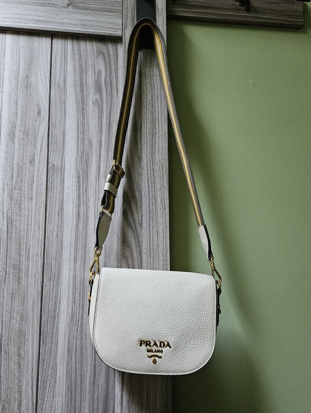 Prada Vitello Daino Crossbody Bag  - Picture 3 of 16